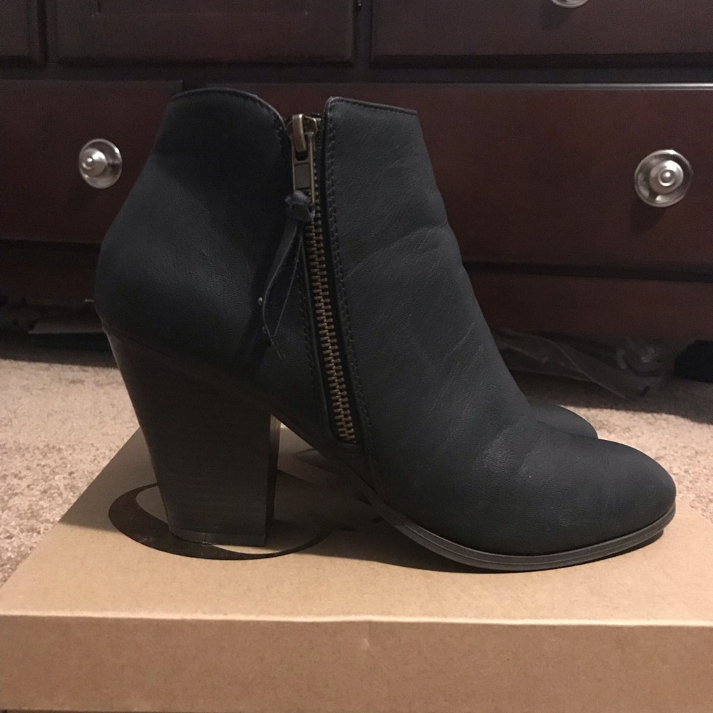 Ankle boots